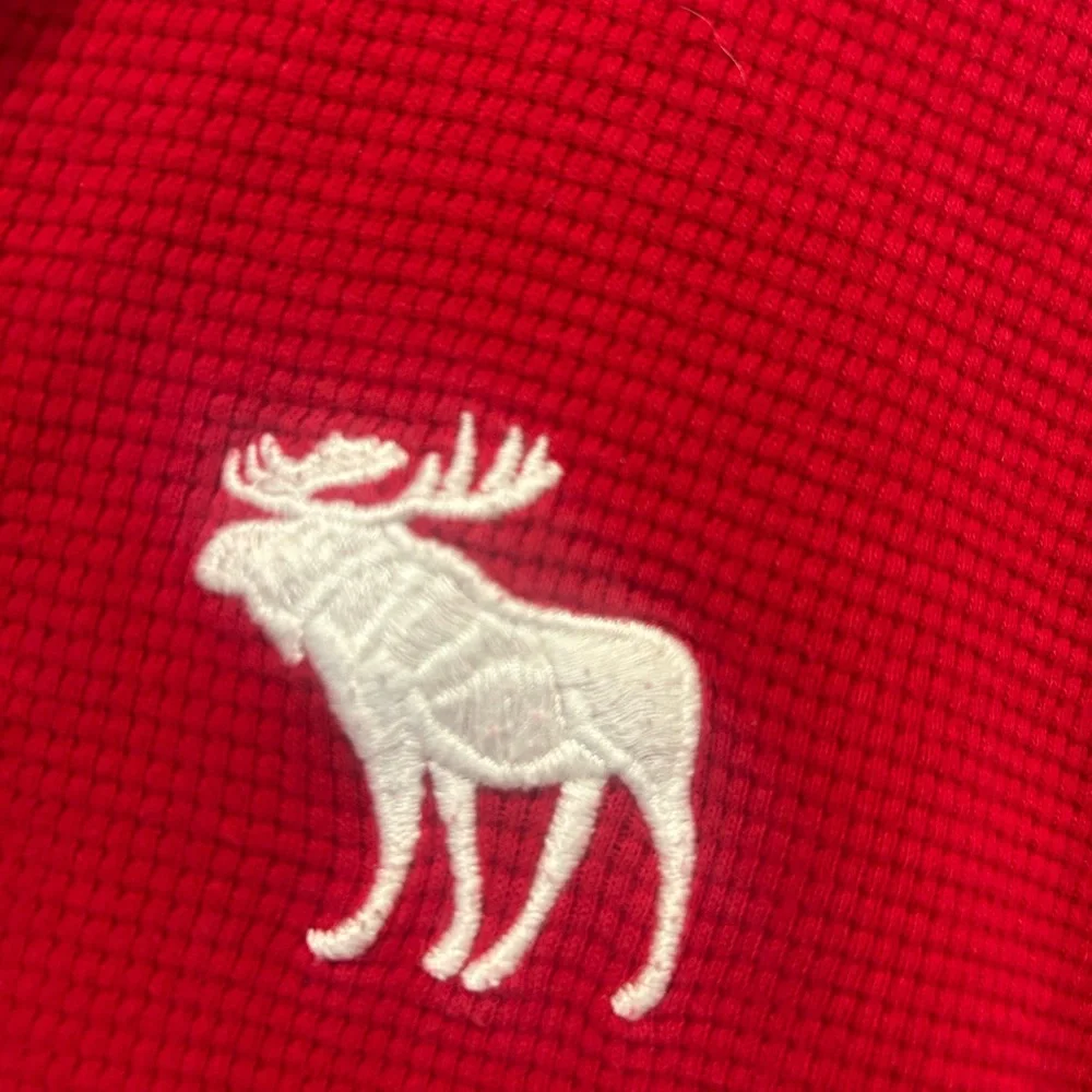 Abercrombie & Fitch‎ Red Muscle Fit Shirt